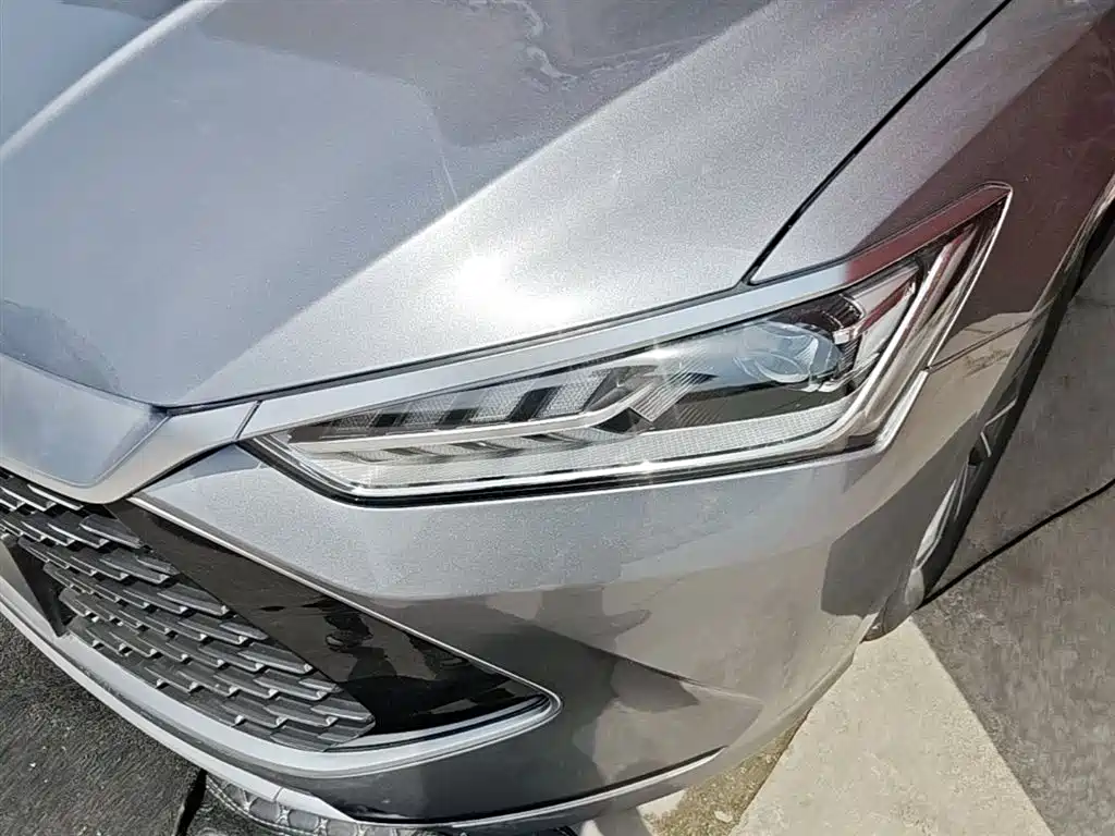 BYD Qin PLUS 2024 Glory Edition DM-i 55KM Leading фото 24