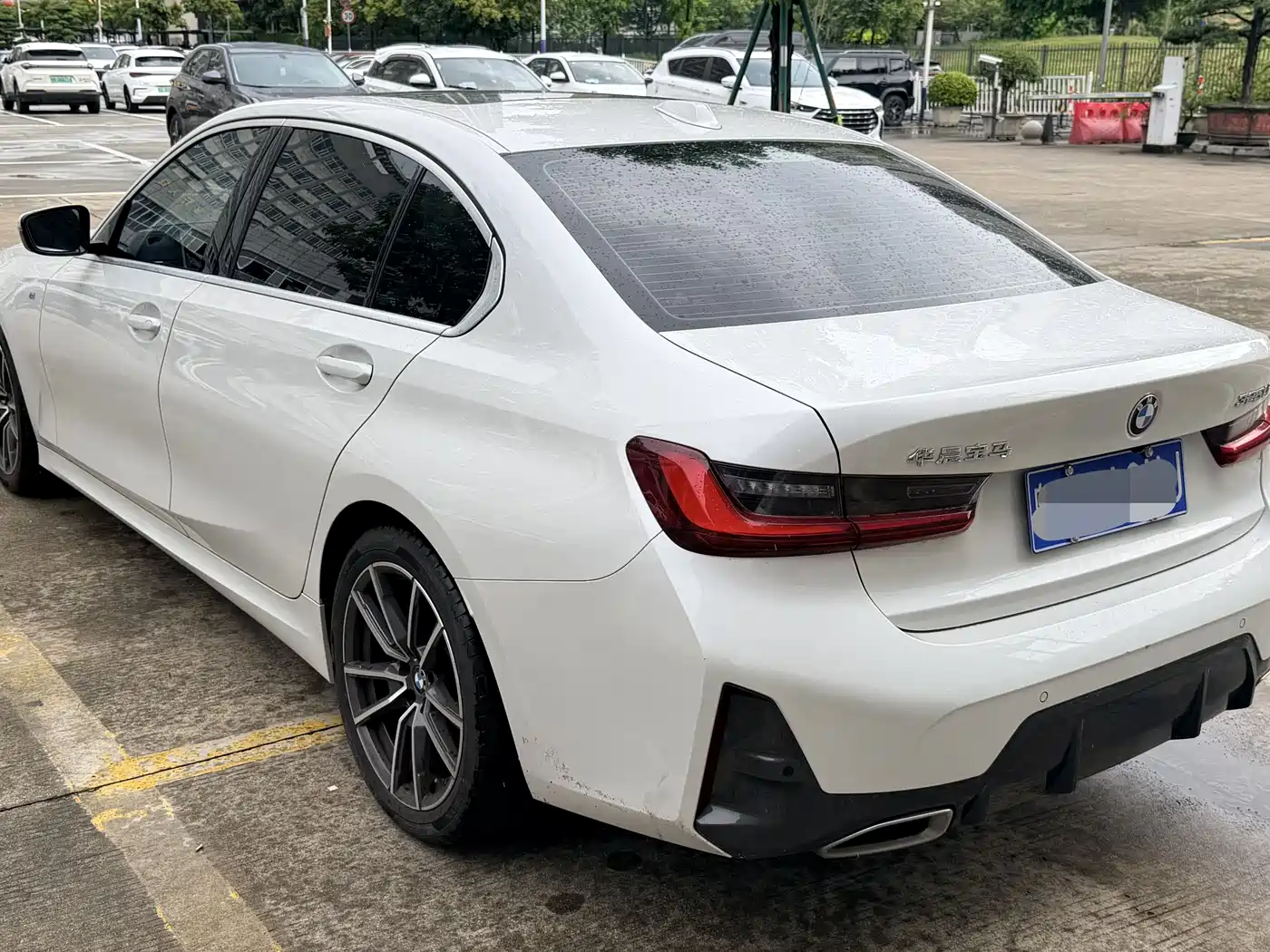 BMW 3-SERIES