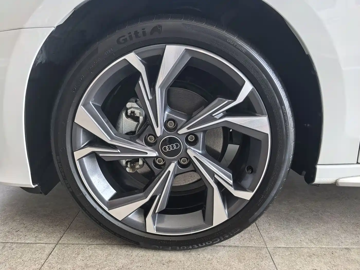 Audi A3 2025 Sportback 35TFSI Flying Premium фото 3