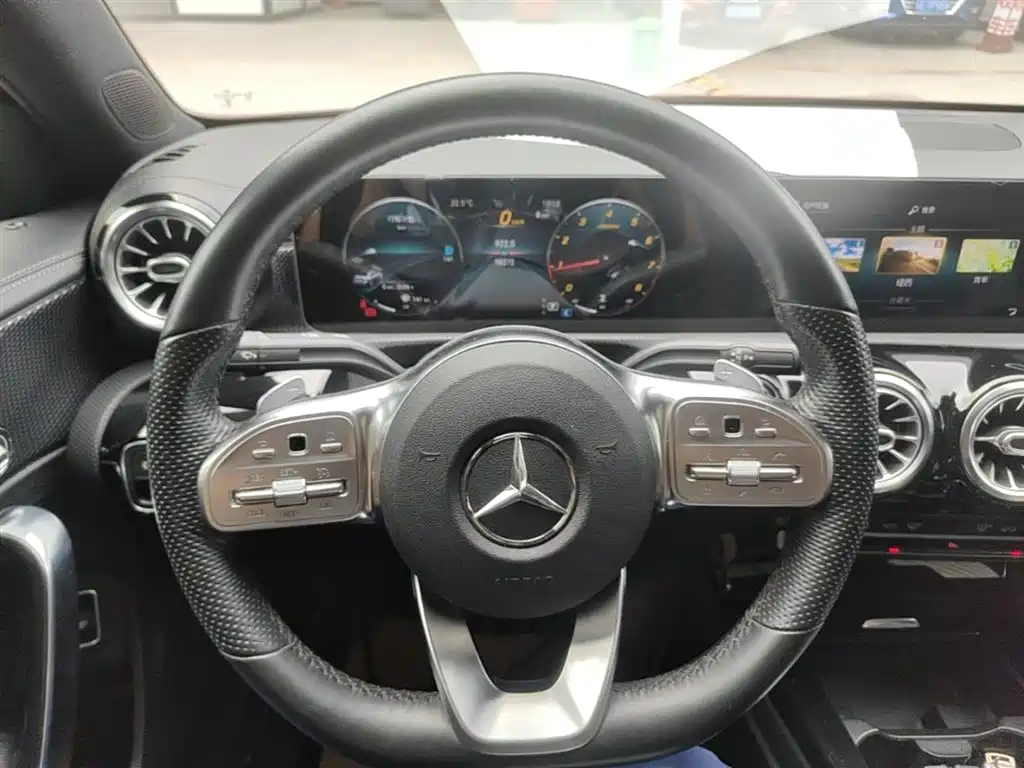 Mercedes-Benz A-Class 2020 A 200 L Sport Sedan фото 11