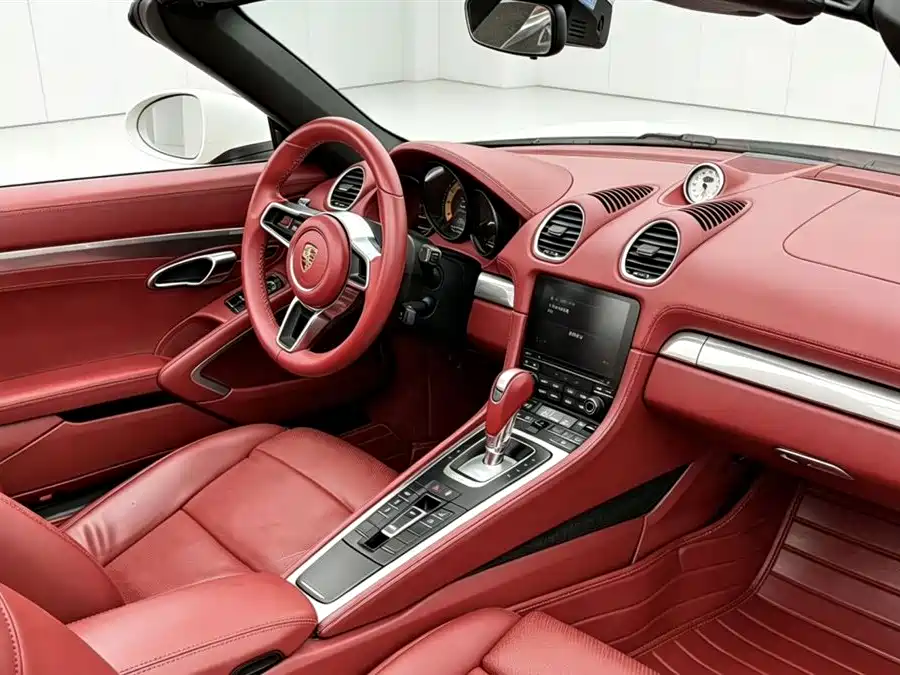 Porsche 718 2016 Boxster 2.0T фото 6