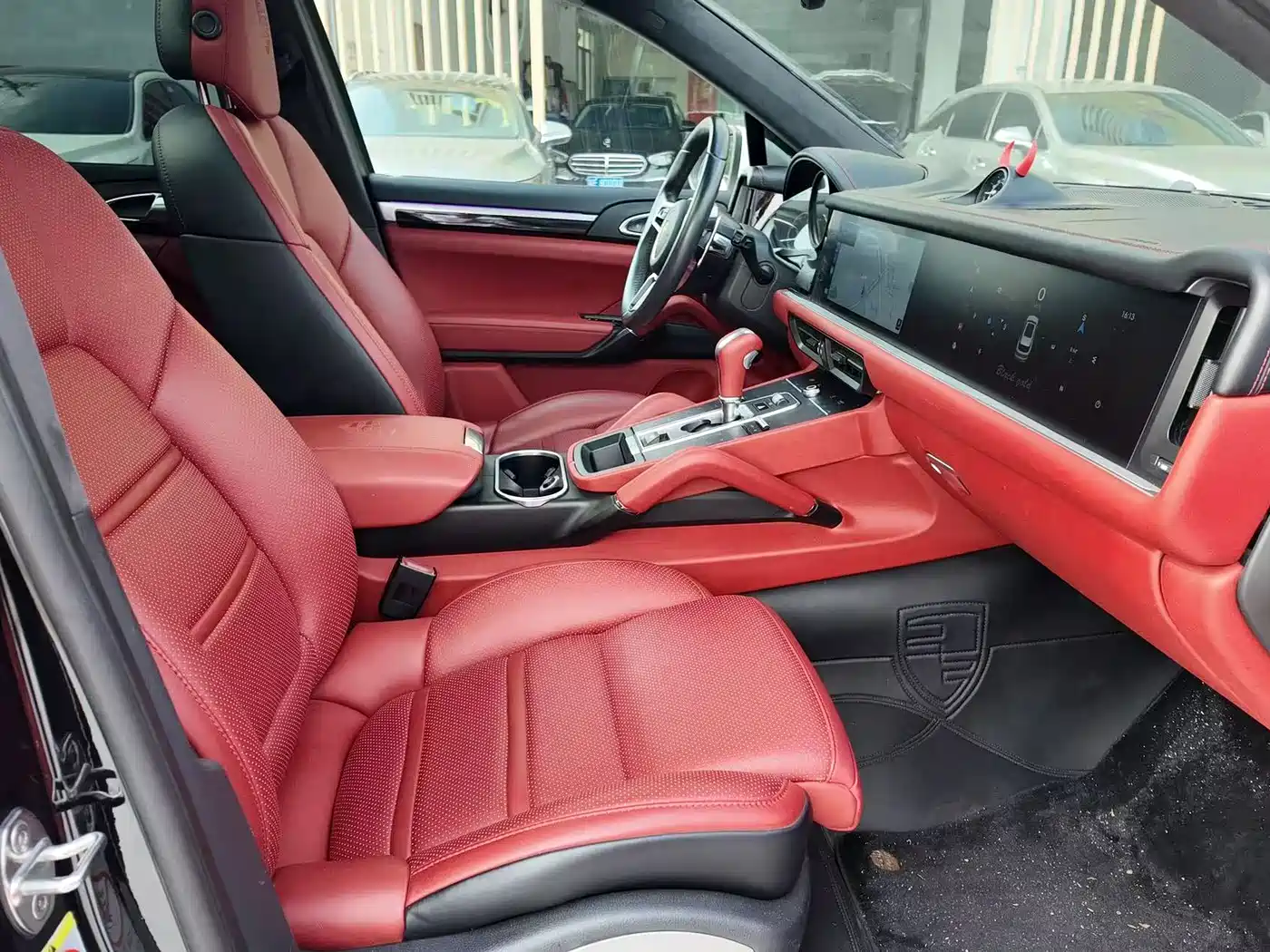 Porsche Cayenne 2011 Cayenne 3.0T фото 6