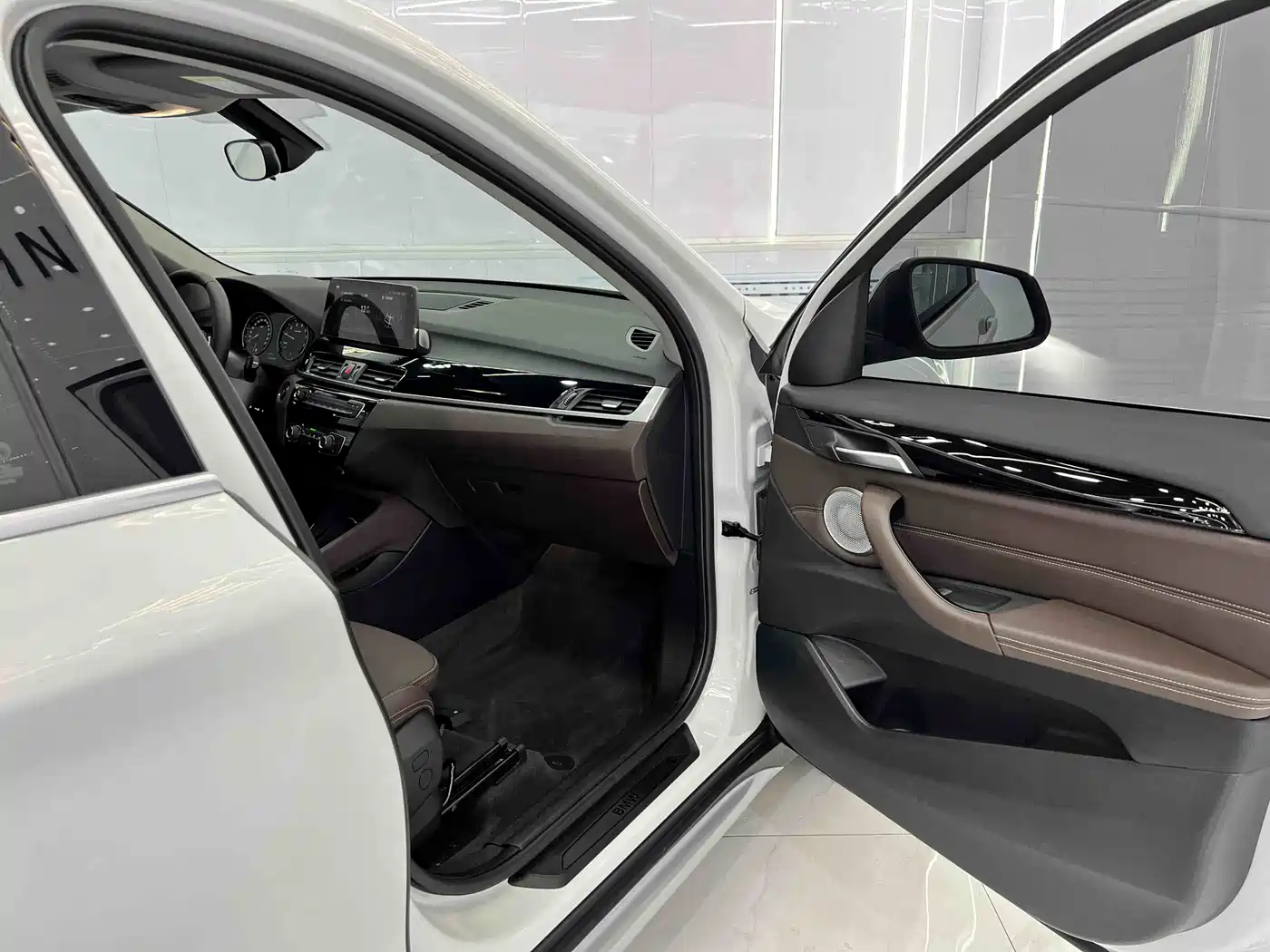 BMW X1 2022 sDrive20Li Fashion фото 19