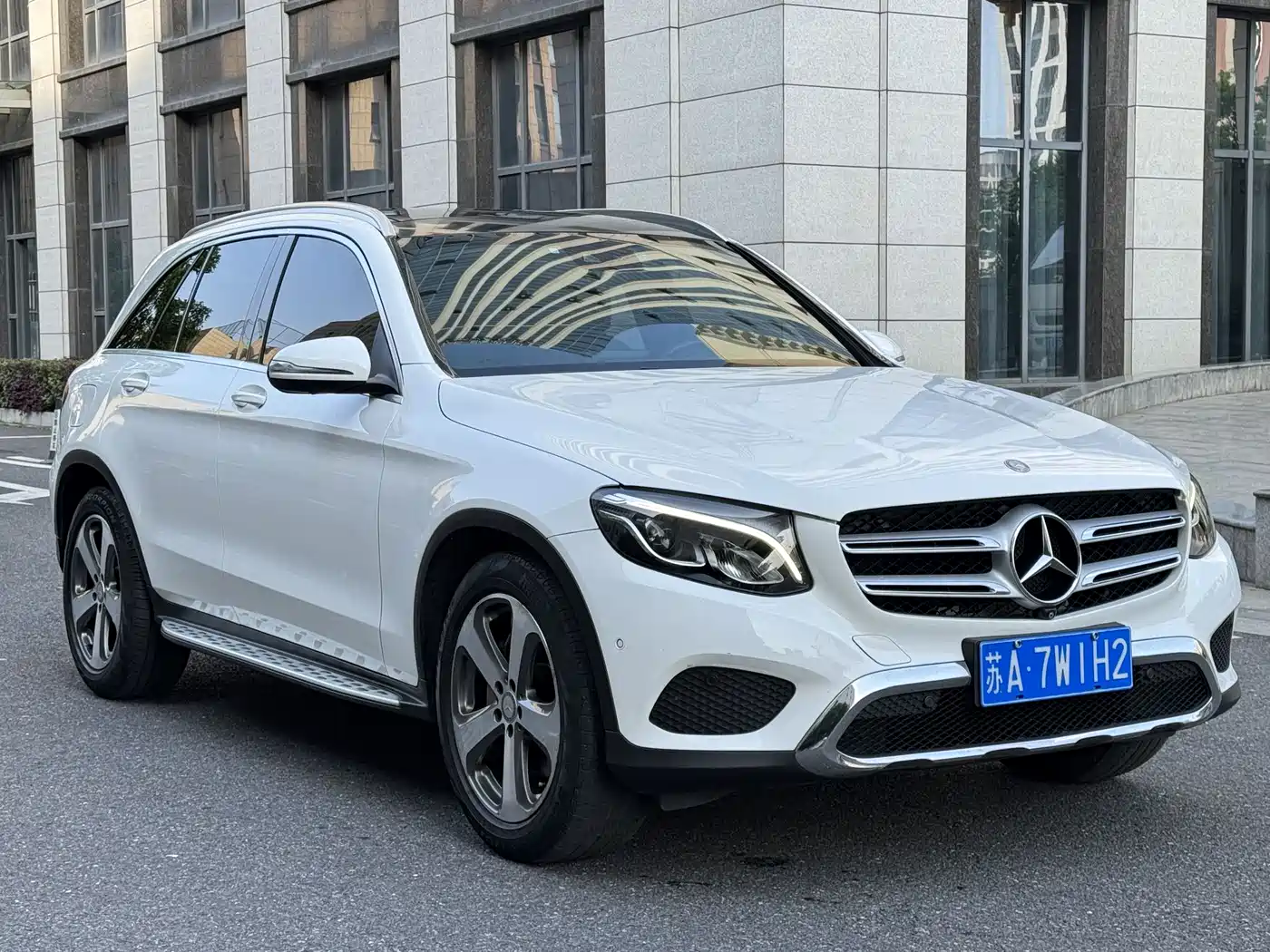 Mercedes-Benz GLC 2016 GLC 260 4MATIC Luxury фото 3