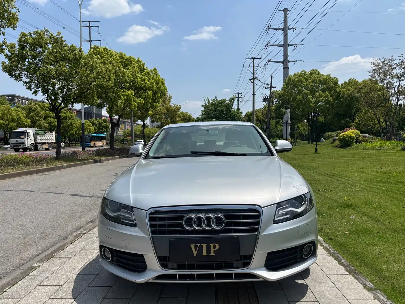 Audi A4L 2012 2.0 TFSI Auto Comfort фото 3