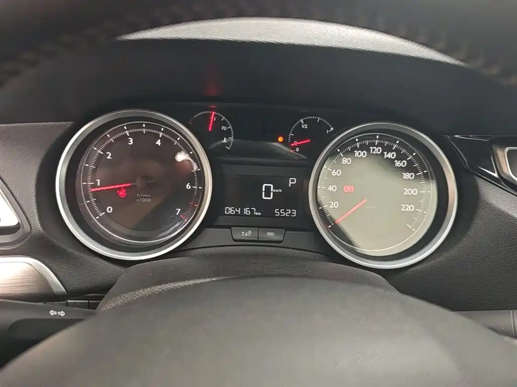 Peugeot 408 2018 350THP Automatic Luxury Edition фото 12