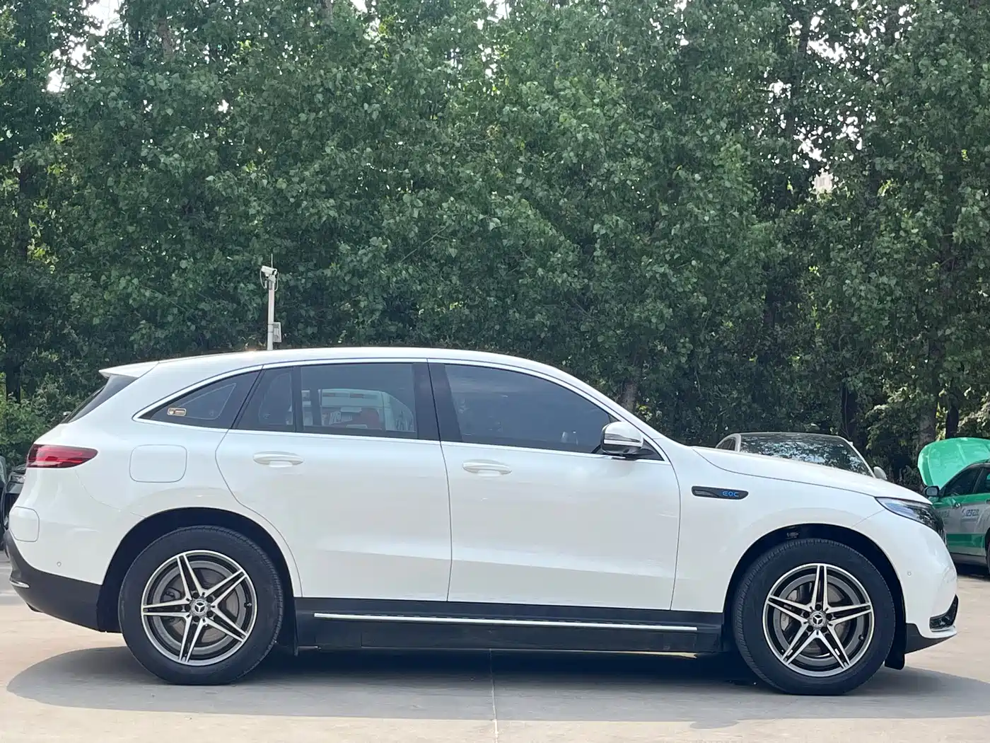 Mercedes-Benz EQC 2021 EQC 400 4MATIC фото 4