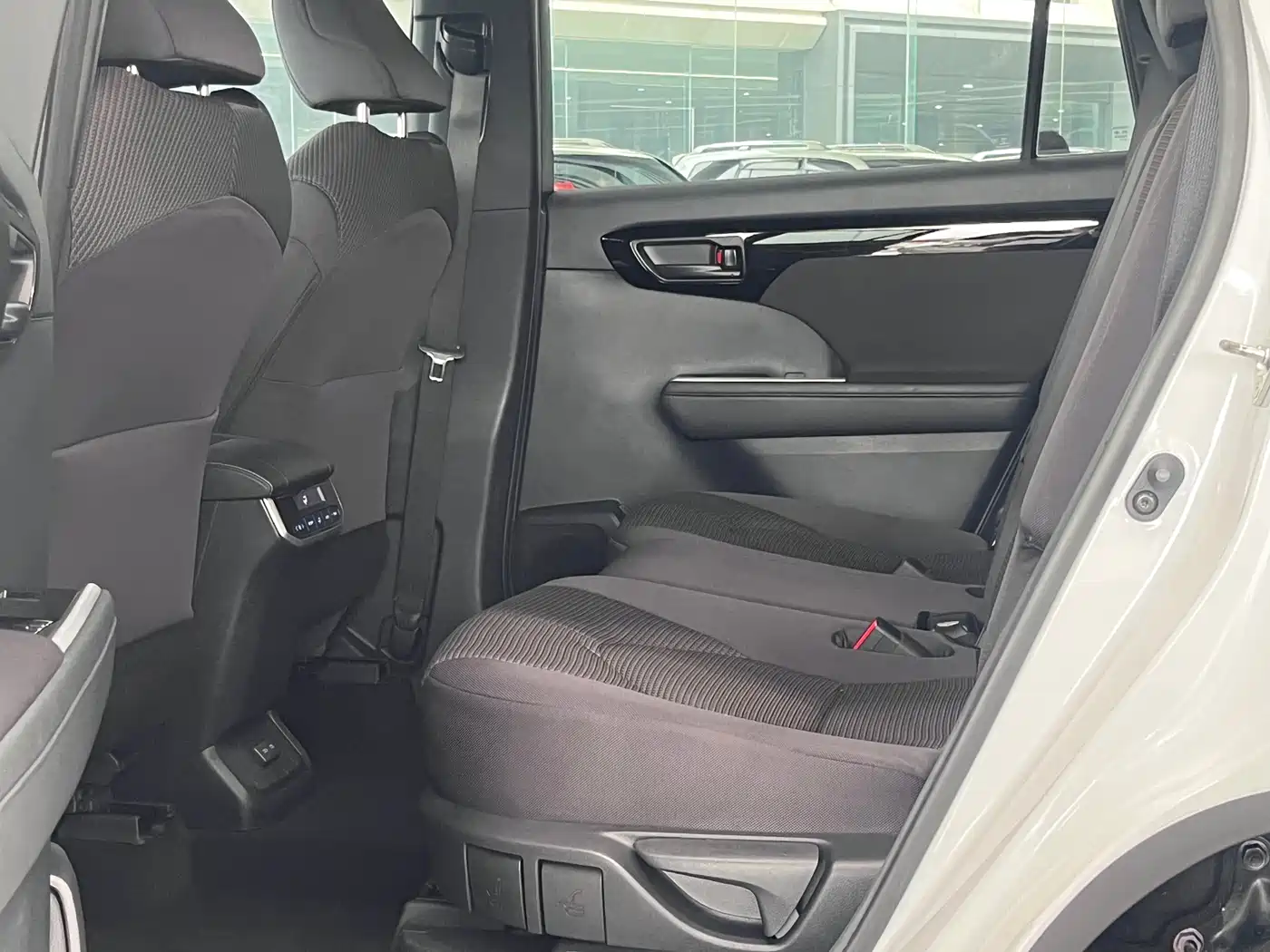 Toyota Crown Kluger 2021 2.5L HEV 4WD Elite фото 8
