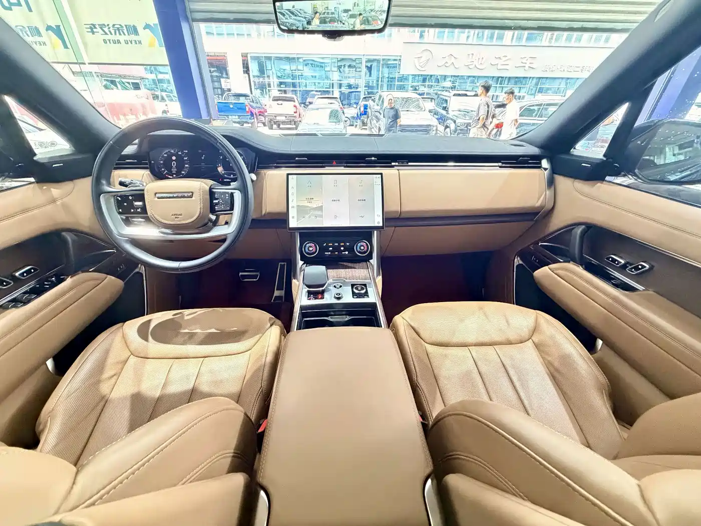 Фото 9 - Land Rover Range Rover
