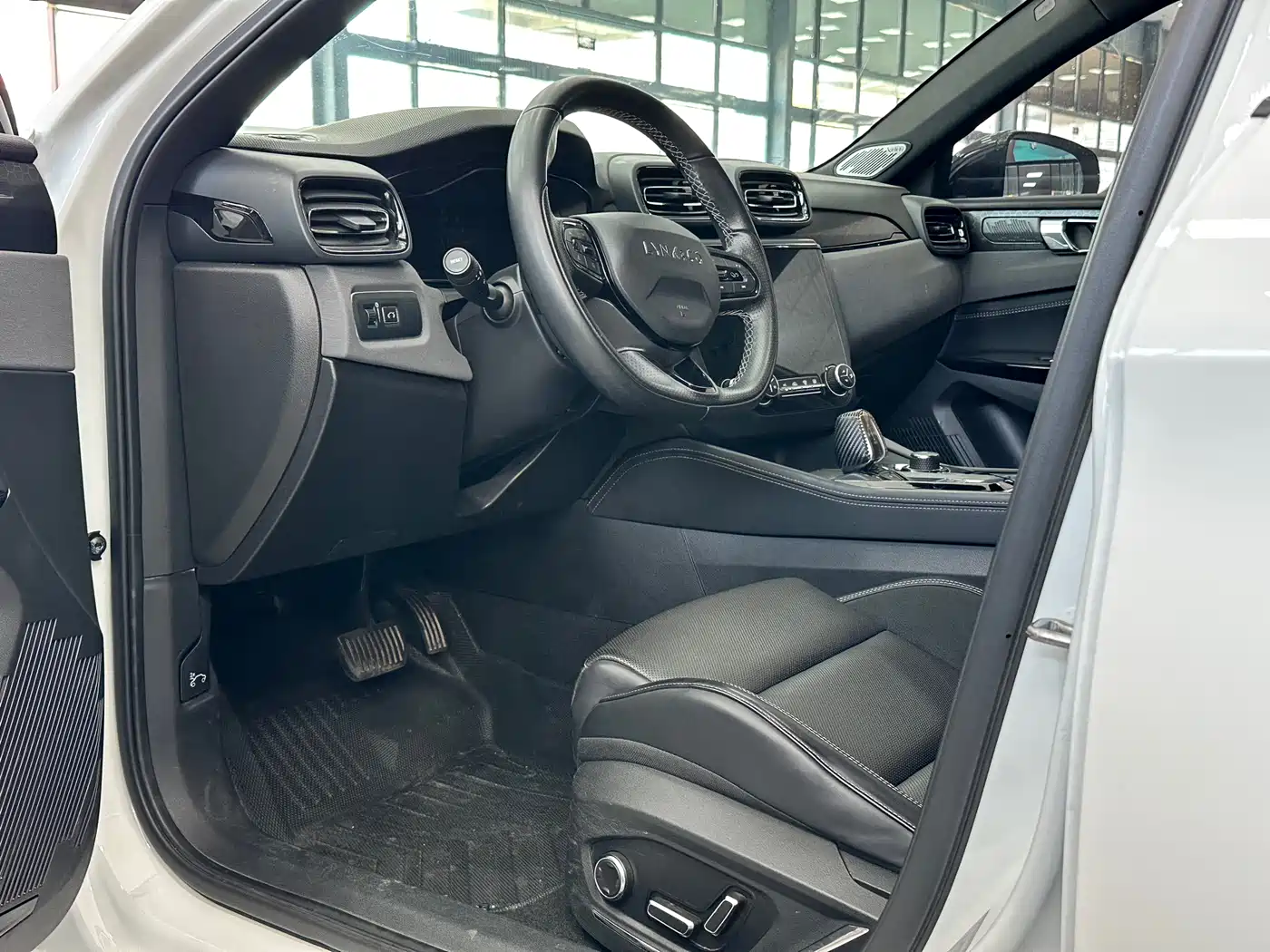 Lynk & Co 03 2022 1.5TD DCT Power Pro фото 9