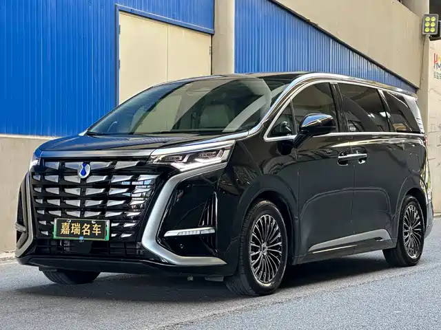 Denza D9 DM-i 970, Полный привод, Престиж
