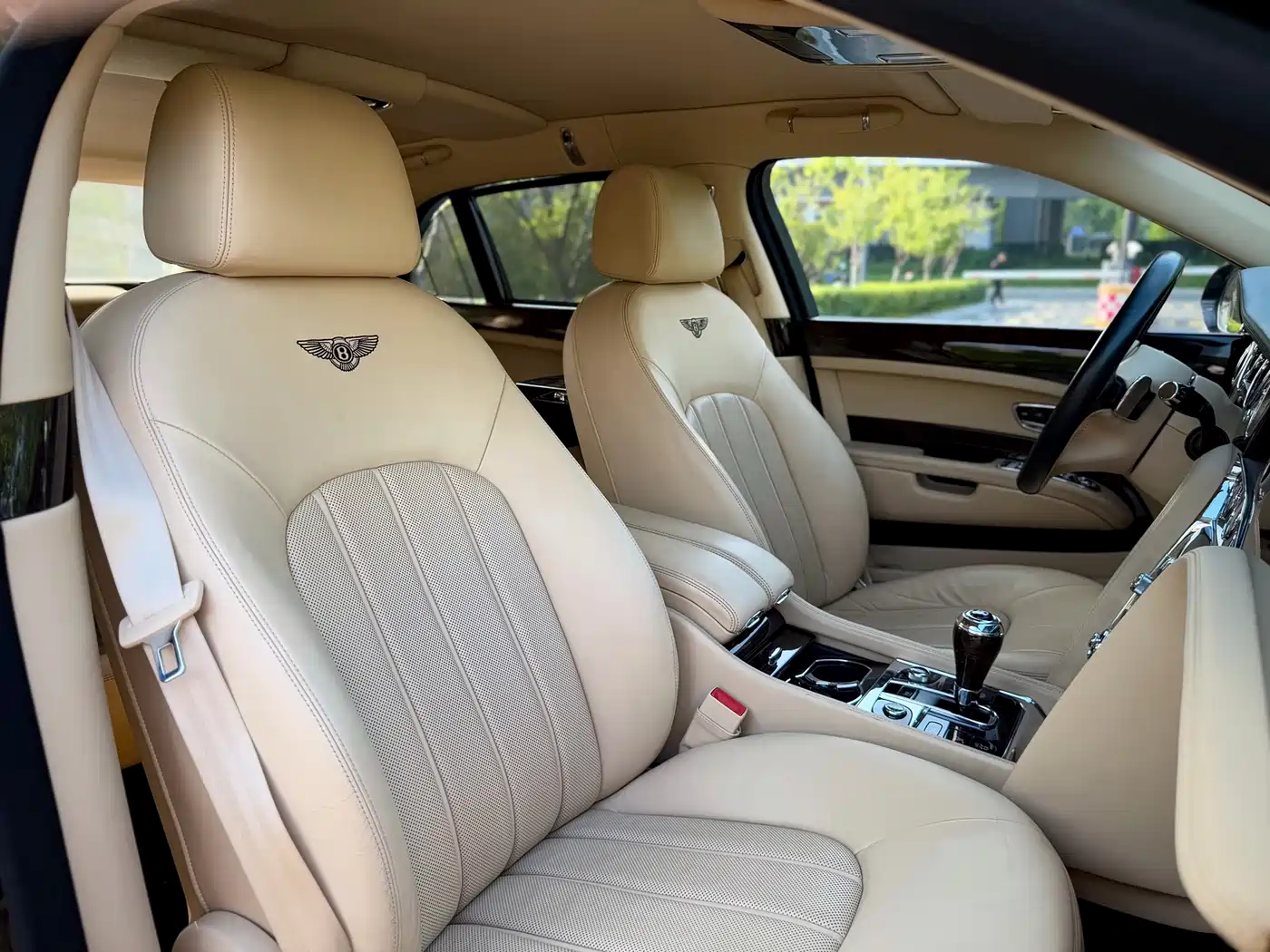 Bentley Mulsanne 2012 6.8T EIC Special Custom Edition фото 17