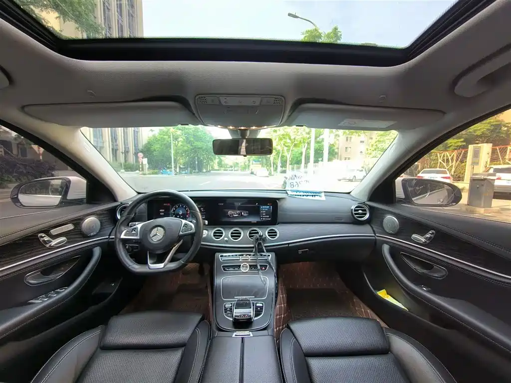 Mercedes-Benz E-Class 2016 E 200 L Sport Type фото 11
