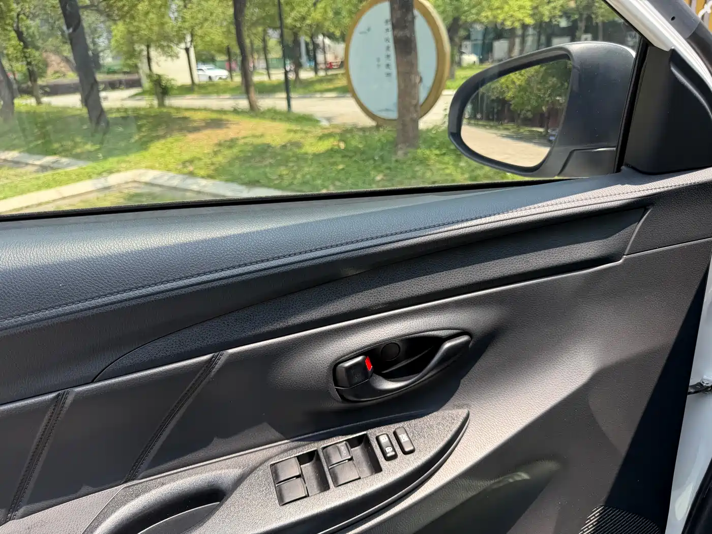 Toyota YARiS L Zhi Xuan 2020 1.5L CVT Leading Edition фото 16