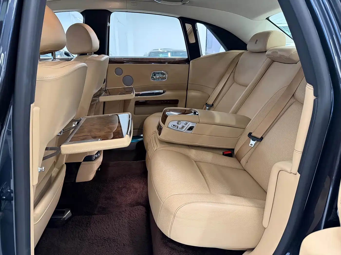 Photo 12 - Rolls-Royce Ghost