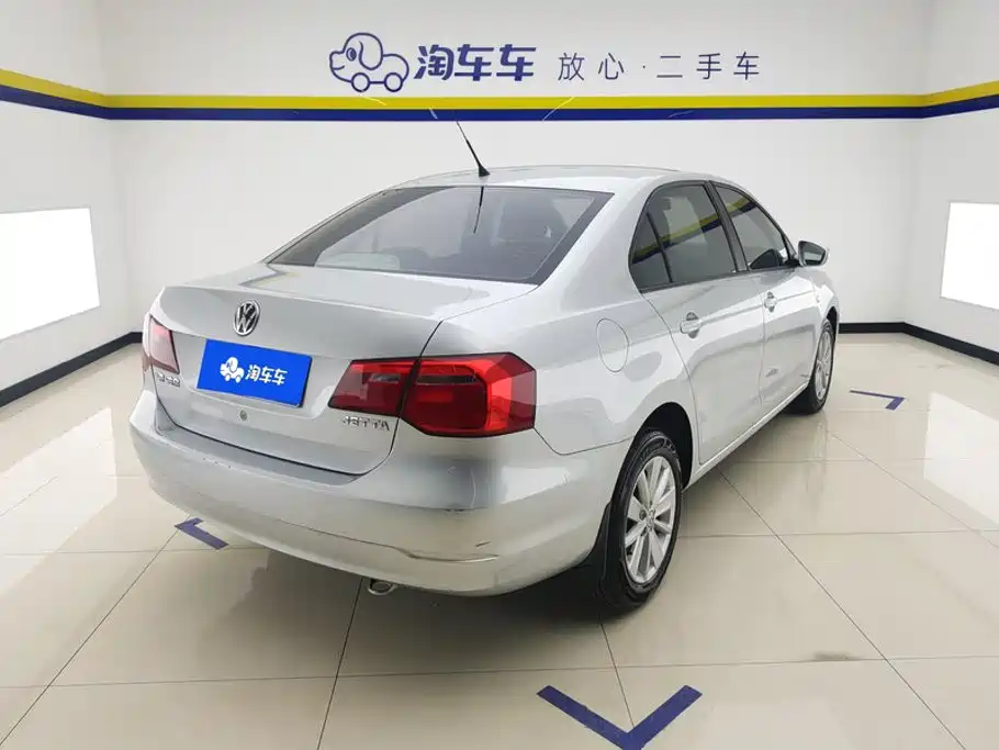 Фото 3 - Volkswagen Jetta