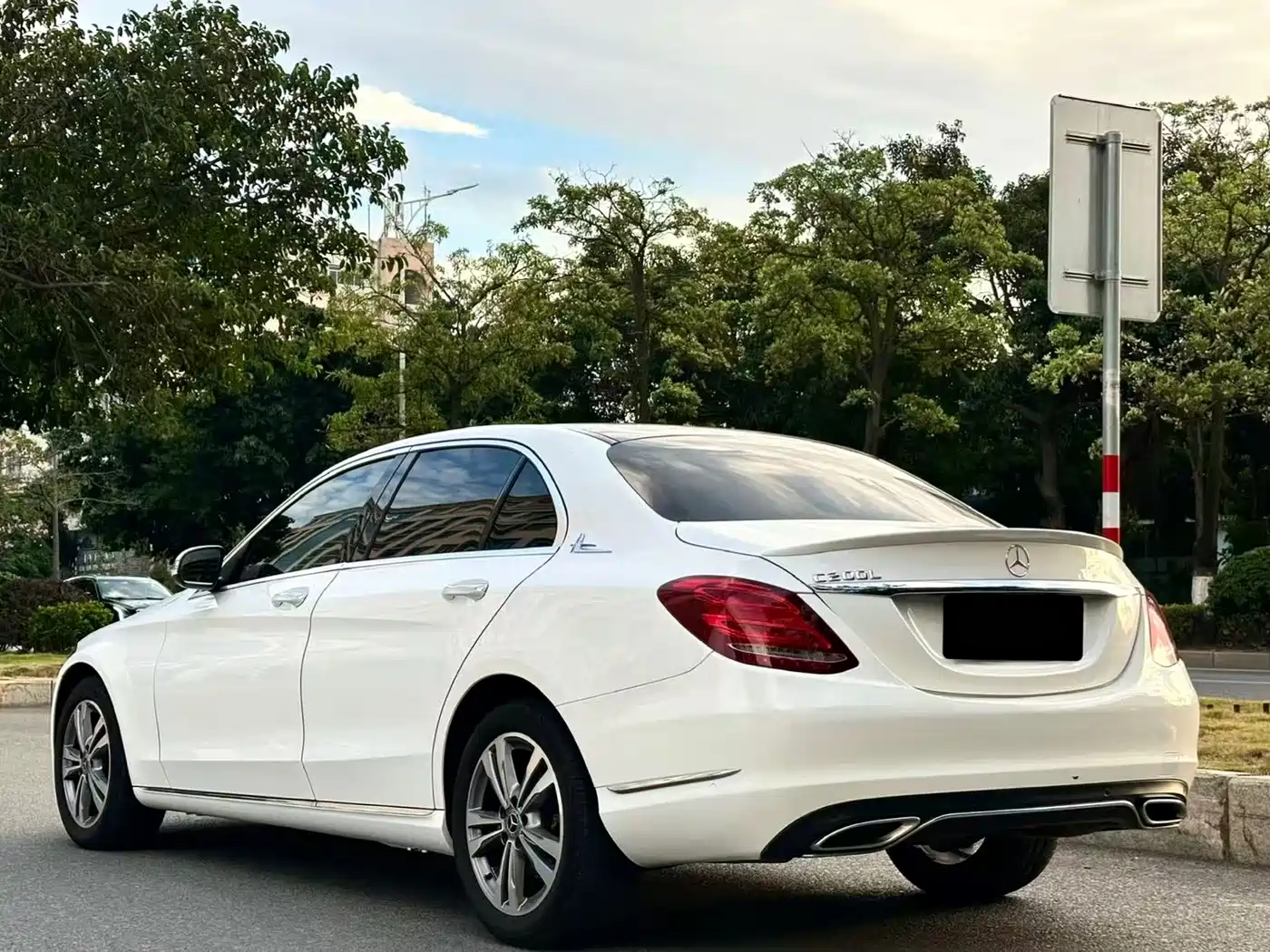 Mercedes-Benz C-Class 2015 C 200 L фото 8