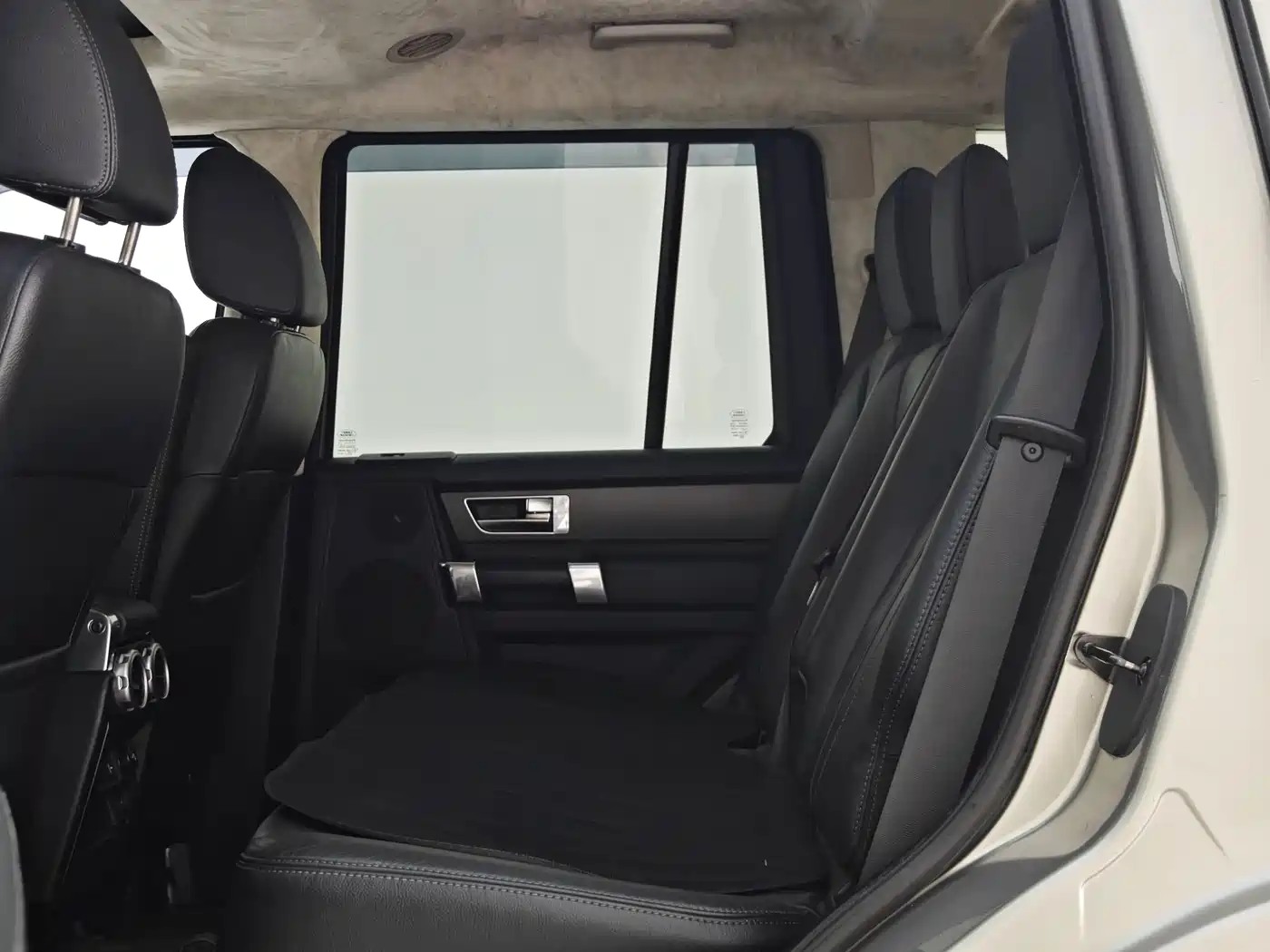 Фото 8 - Land Rover Discovery