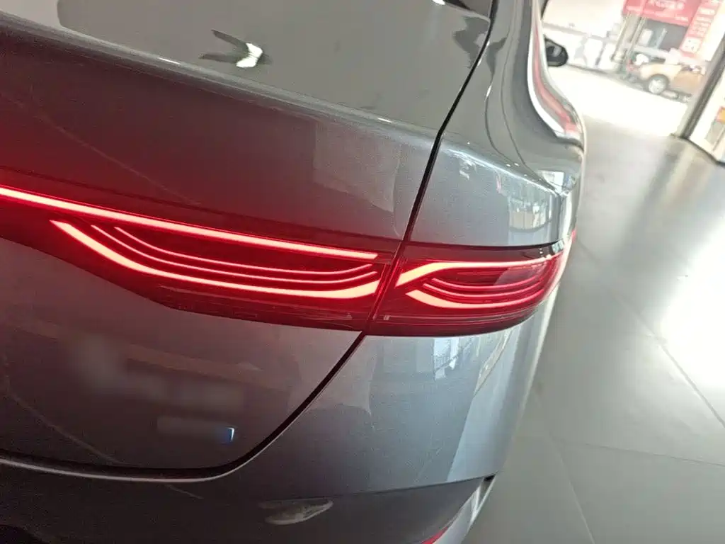 Фото 8 - BYD Qin PLUS