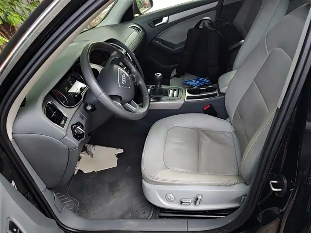Audi A4L 2013 30 TFSI Manual Comfort фото 15