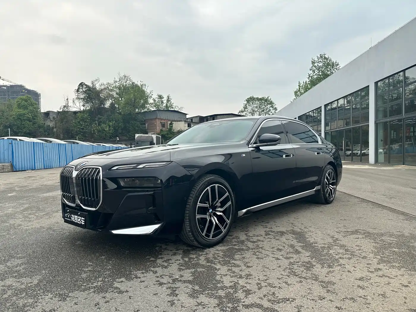 BMW 7 Series 2023 Model 735Li M Sport Package