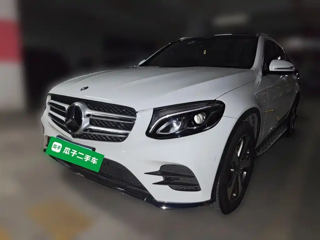 Mercedes-Benz GLC 2017 GLC 260 4MATIC Luxury фото 2