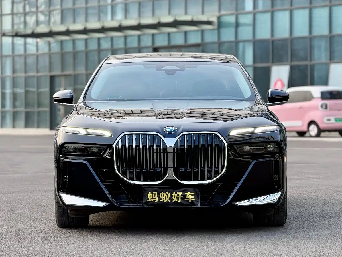 BMW 7 SERIES