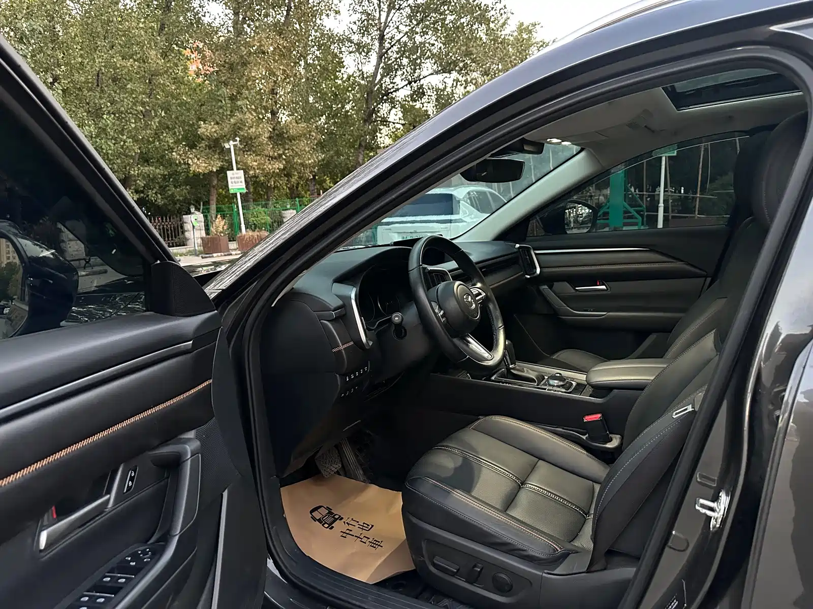 Photo 20 - Mazda CX-50