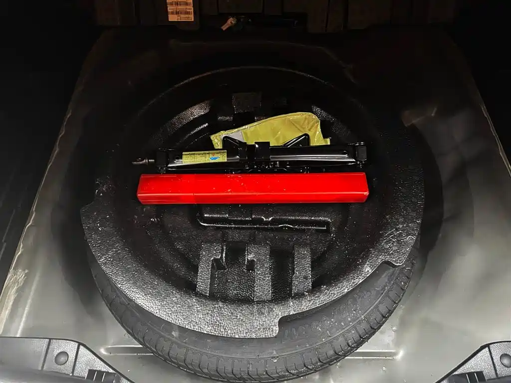 Haval M6 2021 PLUS 1.5T DCT Luxury Smart Connect фото 22