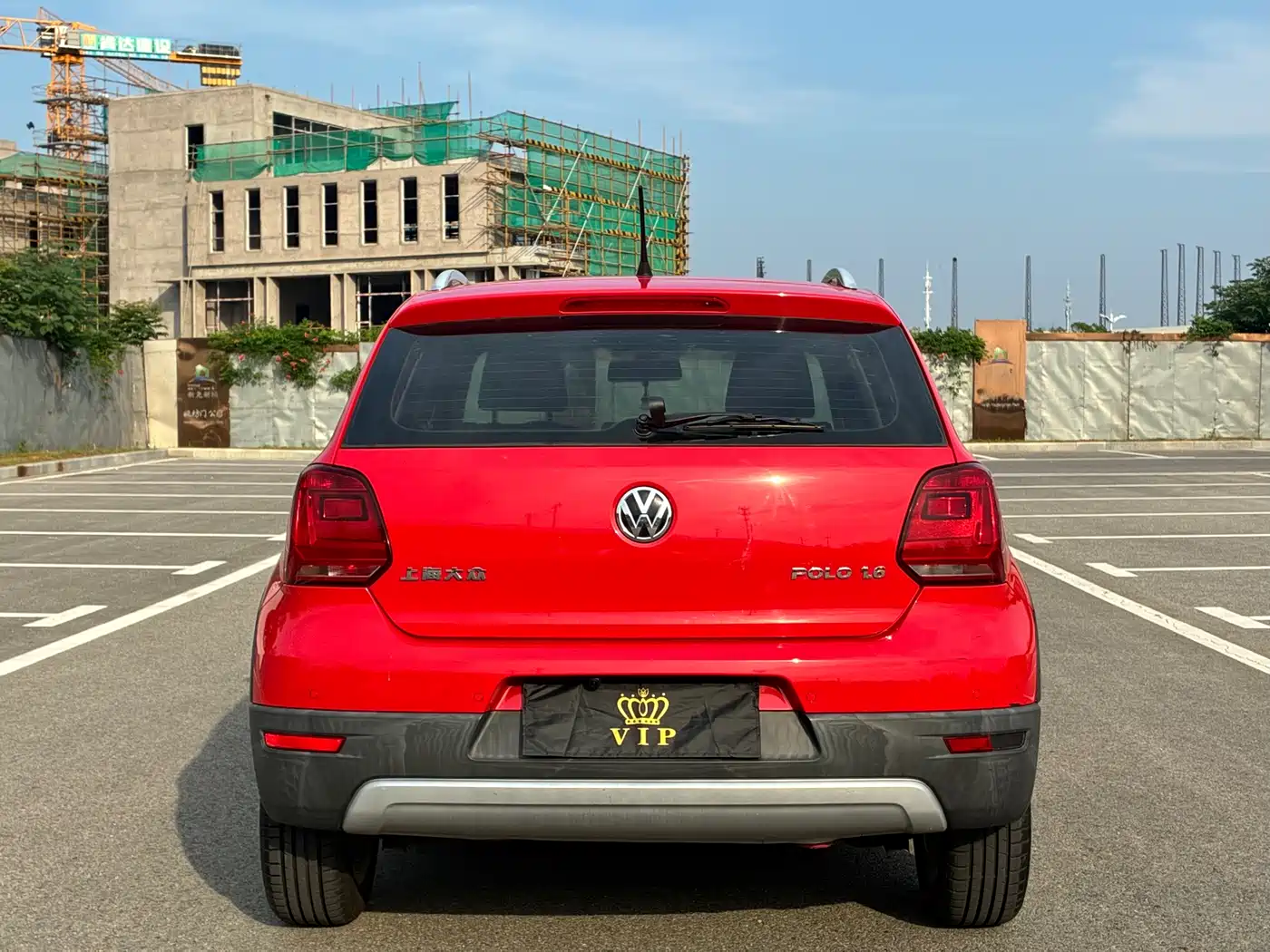 Volkswagen Polo 2014 1.6L Cross Polo Automatic фото 5