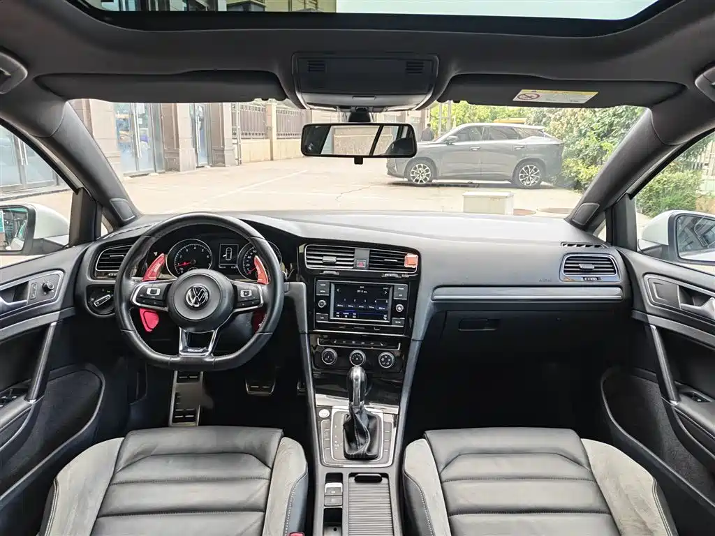 Volkswagen Golf 2018 280TSI Automatic R-Line Model фото 10