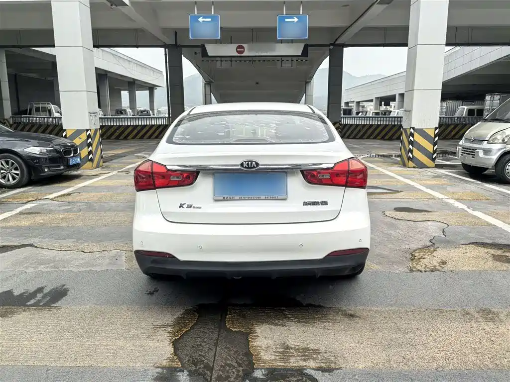 Kia K3 2015 1.6L Automatic GLS фото 25