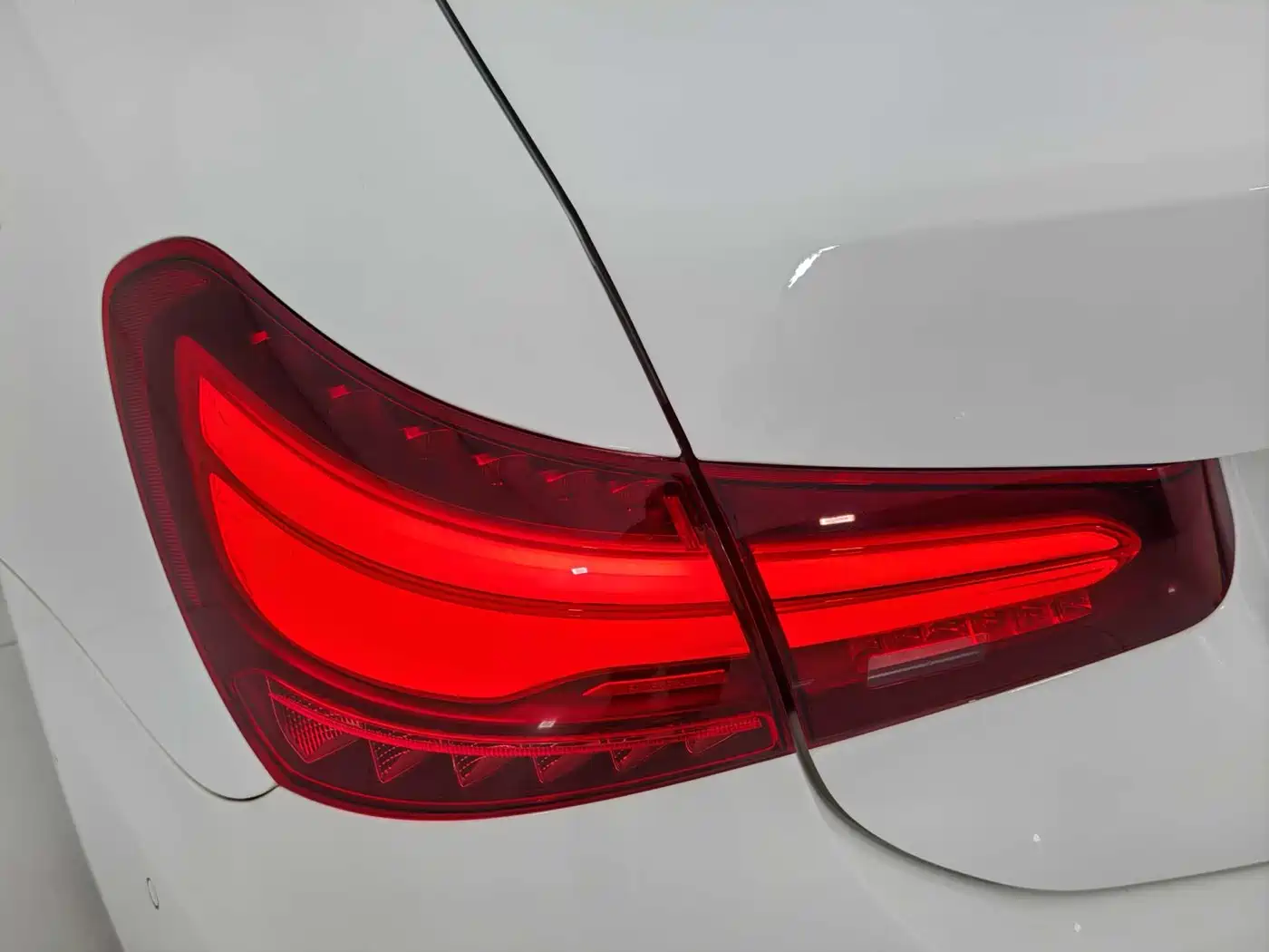 Mercedes-Benz A-Class 2023 A 200 L Fashion фото 14