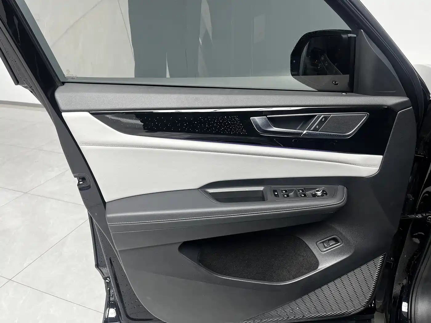 Volkswagen Teramont 2021 380TSI 4WD Premium Luxury Edition фото 14