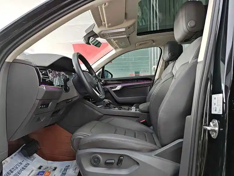 Volkswagen Touareg 2023 2023 3.0TSI R-Line Black Sports Package