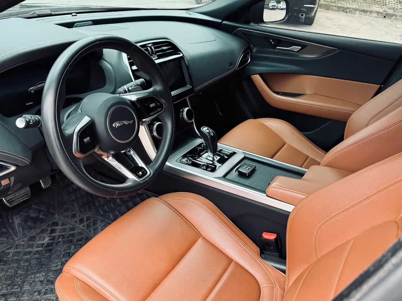 Jaguar XEL 2023 2.0T 250PS R-DYNAMIC S Progressive Sport фото 20
