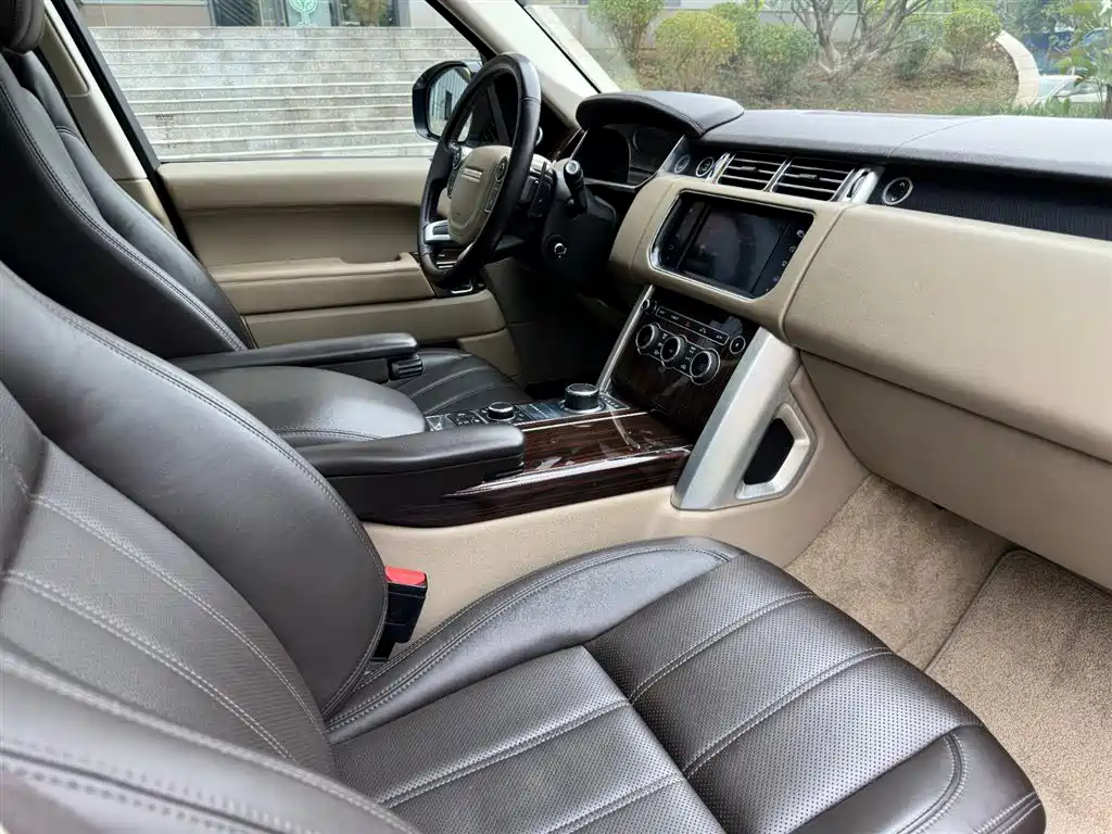 Land Rover Range Rover 2015 3.0 SC V6 Vogue фото 12