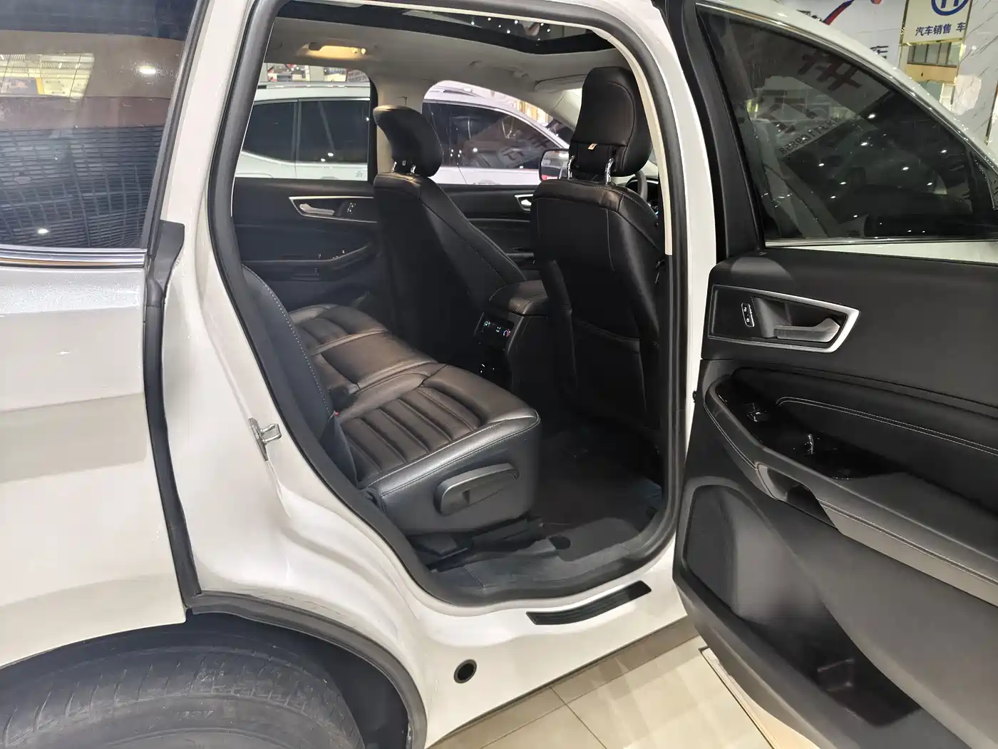 Ford Edge 2020 2018 EcoBoost 245 FWD Luxury 7-seater China V