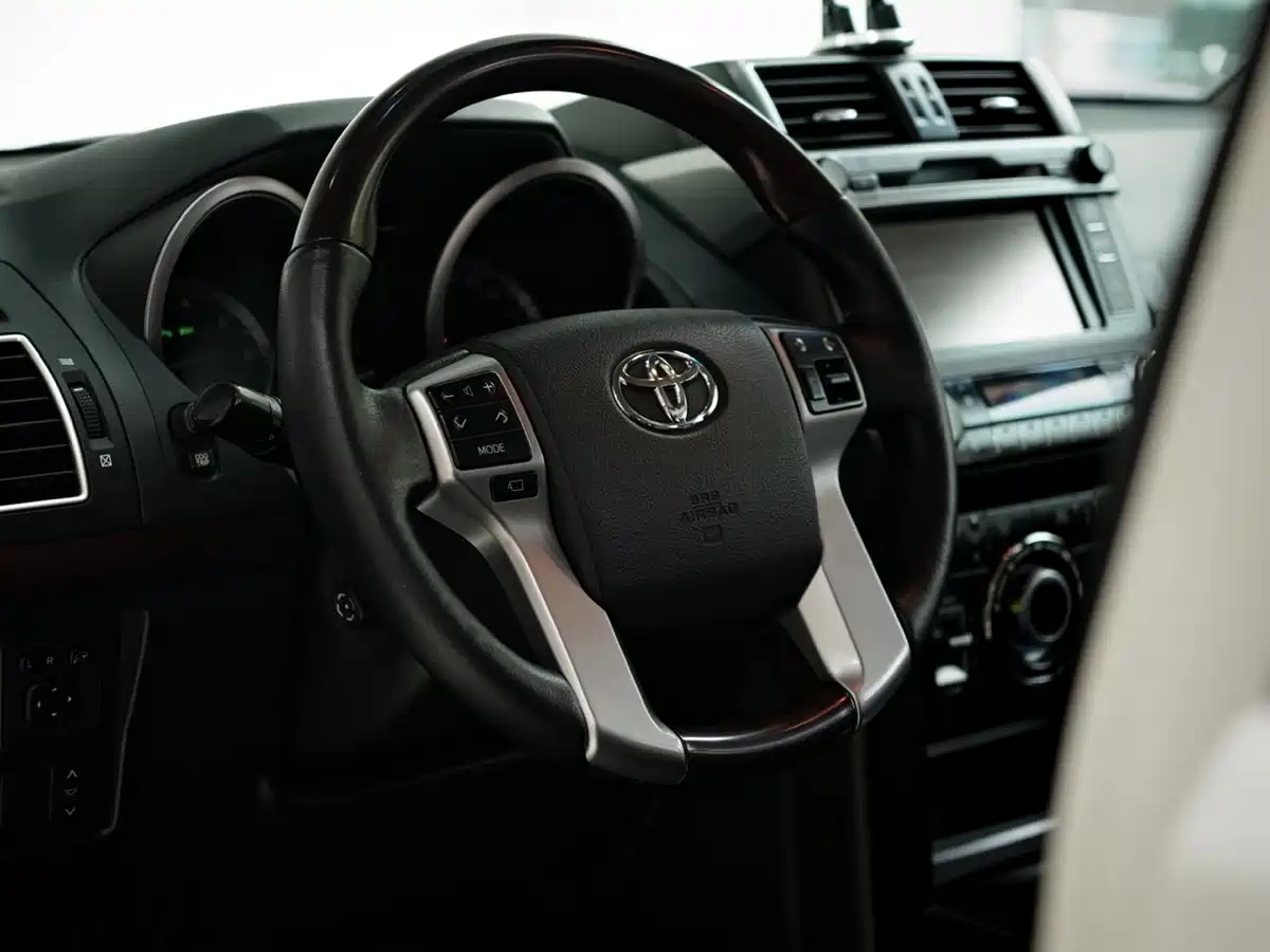 Toyota Prado 2016 3.5L Auto VX NAVI фото 7