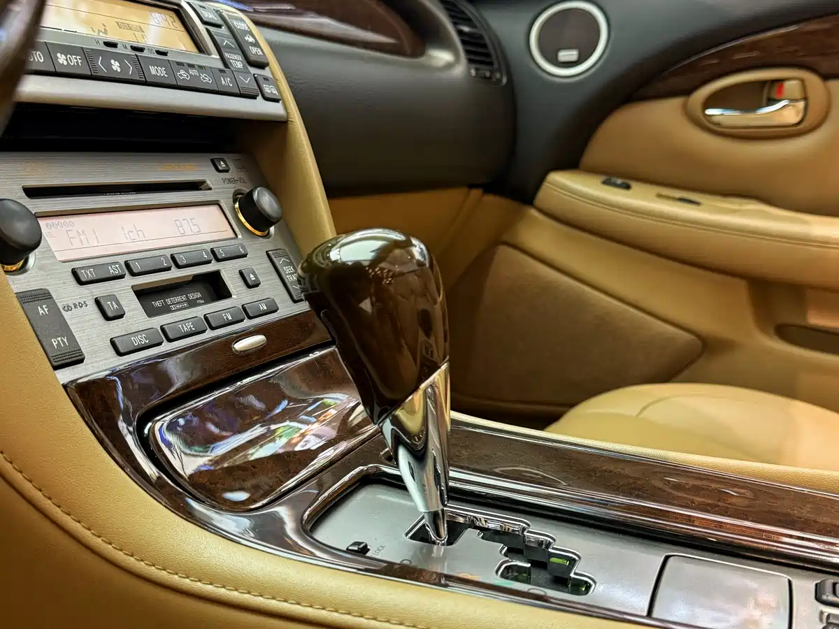 Lexus SC 2009 Model 430 фото 19