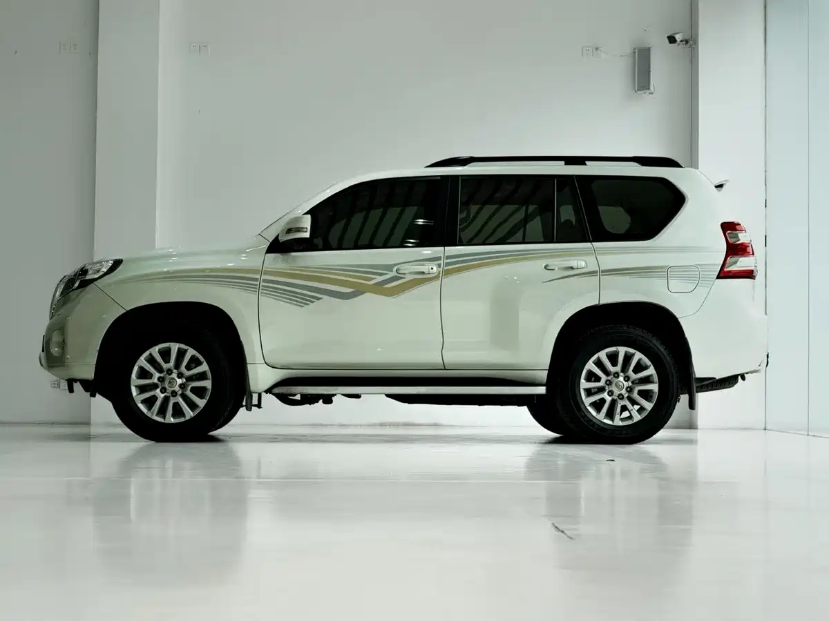 Toyota Prado 2016 3.5L Auto VX NAVI фото 4