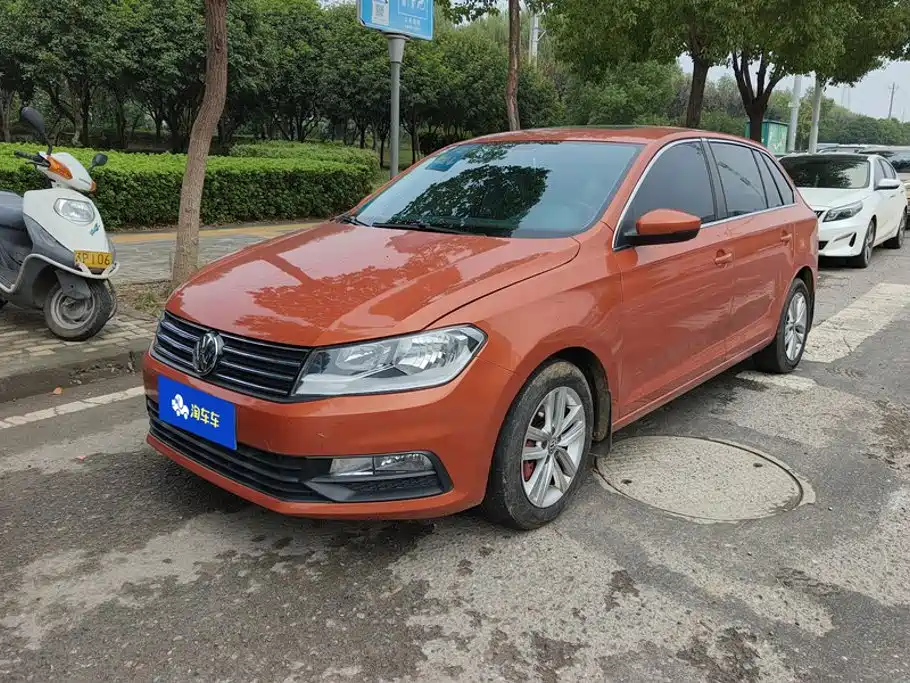 Фото 1 - Volkswagen Santana