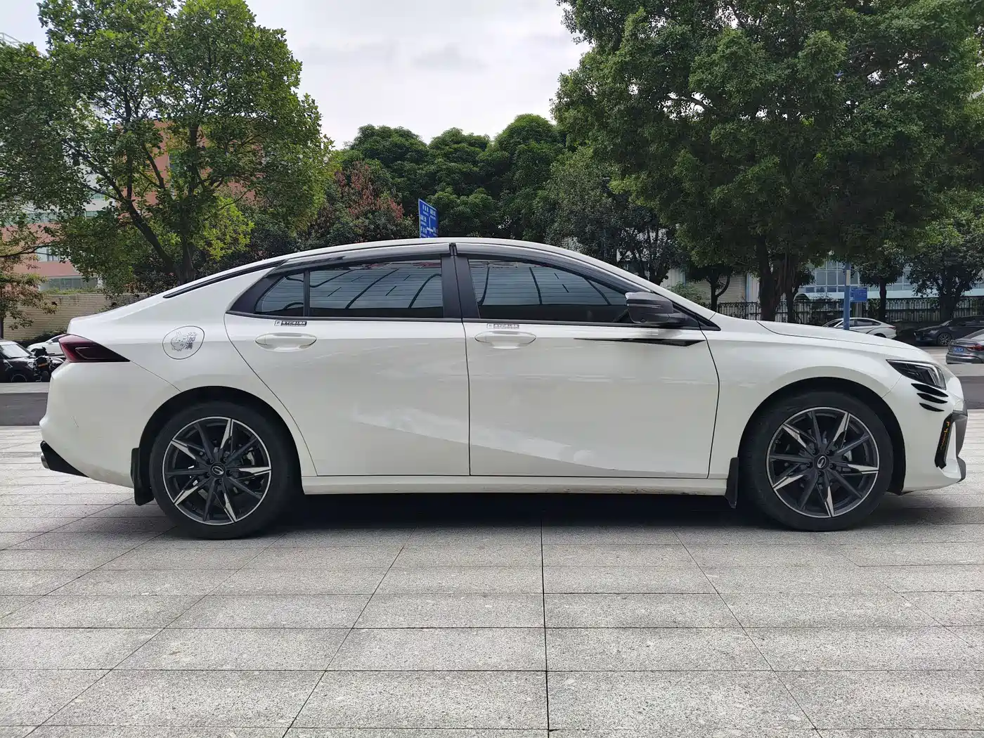 GAC Trumpchi Trumpchi Emkoo 2024 Model 270T DCT Shadow Leopard S Edition фото 4