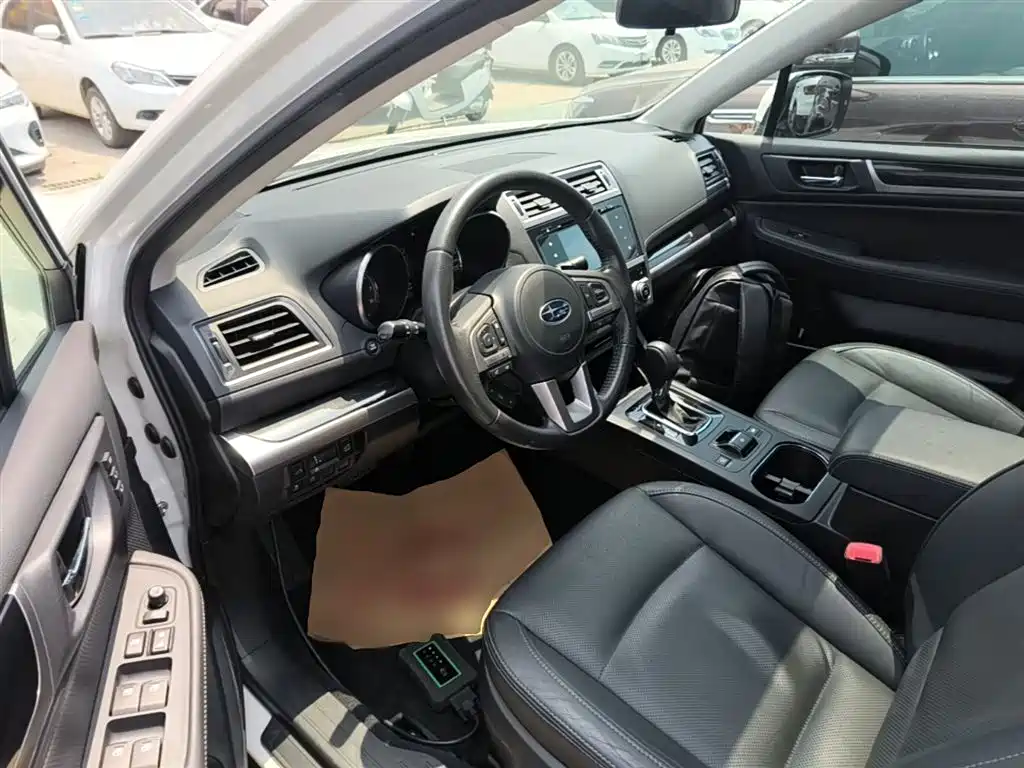 Subaru Outback 2015 2.5i Sport Navigation Edition фото 16
