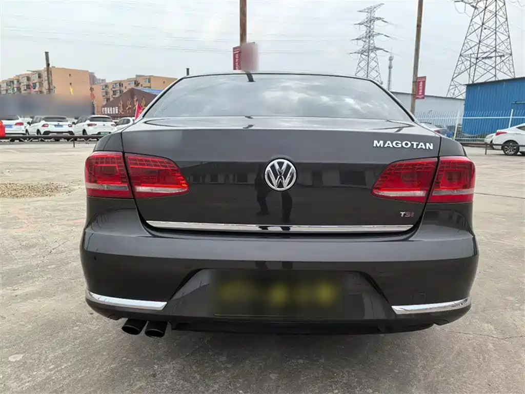 Volkswagen Magotan 2015 Facelift 1.8TSI Premium фото 8