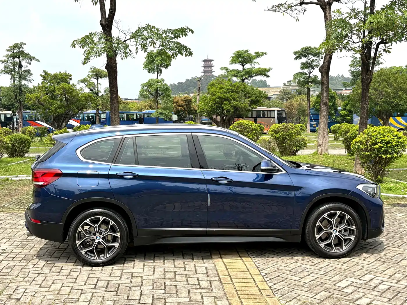 BMW X1 2020 sDrive25Li Leading Model фото 12