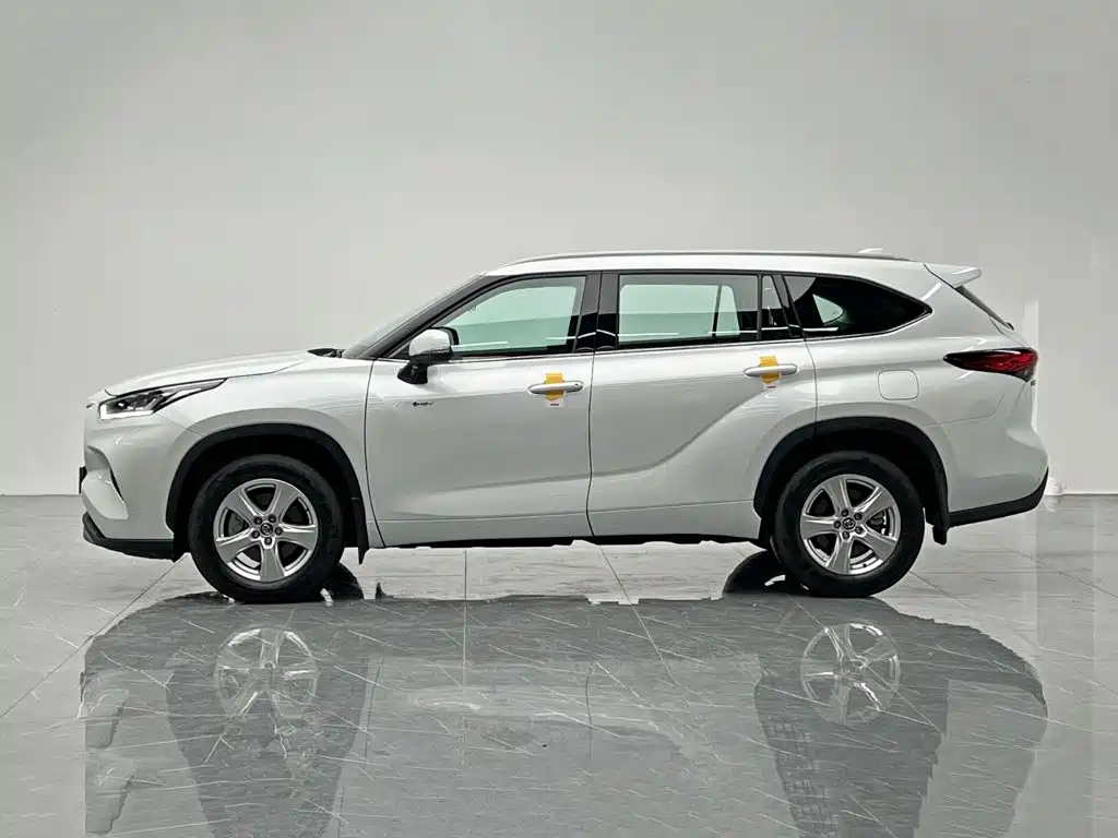2025 Toyota Highlander