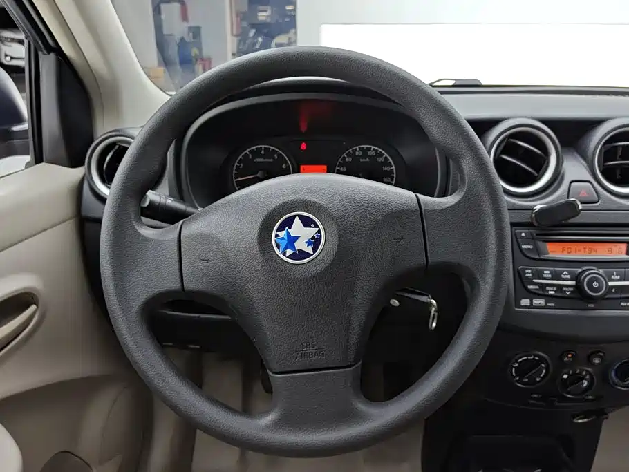Venucia R30 2016 2014 1.2L Manual Premium