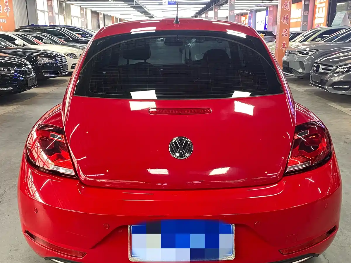 Volkswagen Beetle 2017 180TSI Enjoy фото 6