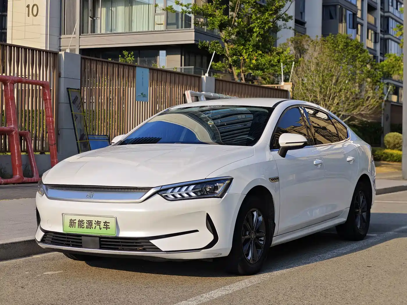 Фото 1 - BYD Qin PLUS